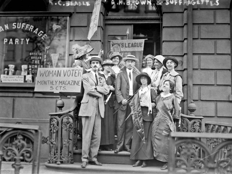 Members of the Men's League for Woman Suffrage gathered in August 1913 at the Manhattan headquarters of the Woman's Suffrage Party in New York. Courtesy of the United States Library of Congress.